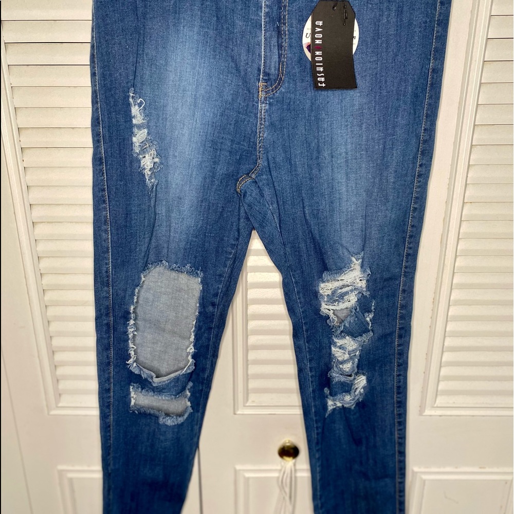Plus Size Ripped jeans - Picture 4 of 13